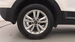 Used 2016 Hyundai Creta [2015-2018] 1.6 SX Plus Petrol Petrol Manual tyres RIGHT REAR TYRE RIM VIEW