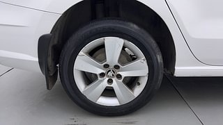 Used 2017 Skoda Rapid new [2016-2020] Style TDI AT Diesel Automatic tyres RIGHT REAR TYRE RIM VIEW