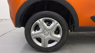 Used 2019 Tata Nexon [2017-2020] XM Petrol Petrol Manual tyres RIGHT REAR TYRE RIM VIEW