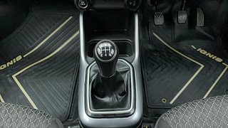 Used 2020 Maruti Suzuki Ignis Delta MT Petrol Petrol Manual interior GEAR  KNOB VIEW