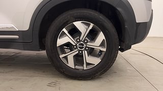 Used 2022 Kia Sonet HTX 1.0 iMT Petrol Manual tyres LEFT REAR TYRE RIM VIEW