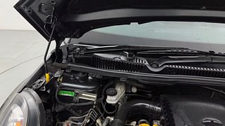 Used 2019 Tata Nexon [2017-2020] XZ Plus Petrol Petrol Manual engine ENGINE RIGHT SIDE HINGE & APRON VIEW