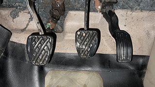 Used 2015 Nissan Sunny [2014-2020] XL Petrol Manual interior PEDALS VIEW