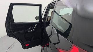 Used 2019 Mahindra XUV500 [2018-2021] W11 AT Diesel Automatic interior LEFT REAR DOOR OPEN VIEW