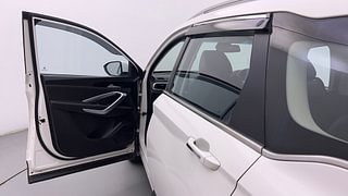 Used 2019 MG Motors Hector 2.0 Sharp Diesel Manual interior LEFT FRONT DOOR OPEN VIEW