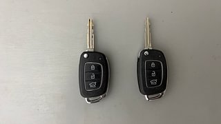 Used 2017 Hyundai Creta [2015-2018] 1.6 SX Diesel Manual extra CAR KEY VIEW