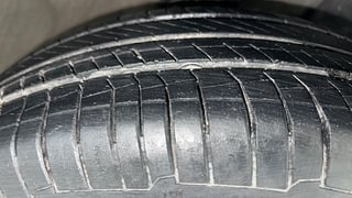 Used 2015 Nissan Sunny [2014-2020] XL Petrol Manual tyres RIGHT FRONT TYRE TREAD VIEW