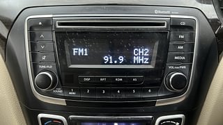 Used 2017 Maruti Suzuki Ciaz [2014-2017] VXi+ Petrol Manual top_features Integrated (in-dash) music system