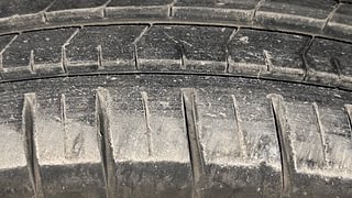 Used 2020 Maruti Suzuki Baleno [2019-2022] Zeta Petrol Petrol Manual tyres RIGHT FRONT TYRE TREAD VIEW