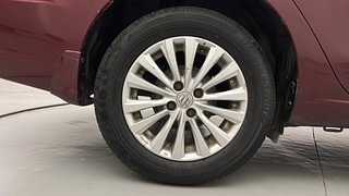 Used 2017 Maruti Suzuki Ciaz [2014-2017] VXi+ Petrol Manual tyres RIGHT REAR TYRE RIM VIEW