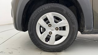 Used 2018 Renault Kwid [2017-2019] RXL 1.0 SCE Special Petrol Manual tyres LEFT FRONT TYRE RIM VIEW
