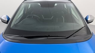 Used 2017 Tata Nexon [2017-2020] XZ Plus Dual Tone roof Petrol Petrol Manual exterior FRONT WINDSHIELD VIEW