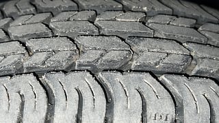 Used 2019 Maruti Suzuki Alto K10 [2014-2019] VXI AMT Petrol Automatic tyres LEFT FRONT TYRE TREAD VIEW