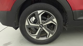 Used 2019 Hyundai Creta [2018-2020] 1.6 SX AT VTVT Petrol Automatic tyres RIGHT REAR TYRE RIM VIEW