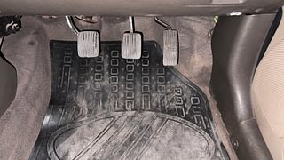 Used 2015 Hyundai i10 [2010-2016] Magna Petrol Petrol Manual interior PEDALS VIEW