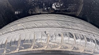 Used 2018 Hyundai Elite i20 [2014-2018] Asta 1.4 CRDI Diesel Manual tyres RIGHT FRONT TYRE TREAD VIEW