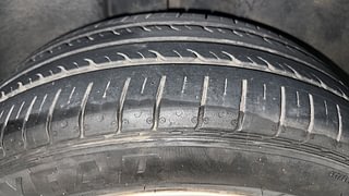 Used 2015 volkswagen Vento 1.5L Highline Diesel AT Diesel Automatic tyres RIGHT REAR TYRE TREAD VIEW
