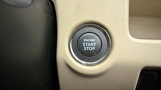 Used 2016 Maruti Suzuki Ciaz [2014-2017] ZXi AT Petrol Automatic top_features Keyless start