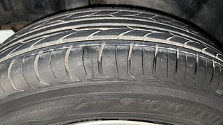 Used 2014 Maruti Suzuki Swift Dzire VXI AT Petrol Automatic tyres RIGHT REAR TYRE TREAD VIEW