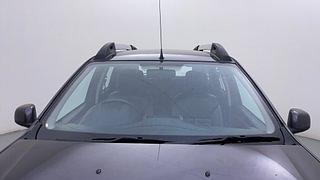 Used 2018 Renault Duster [2015-2019] 110 PS RXZ 4X2 MT Diesel Manual exterior FRONT WINDSHIELD VIEW