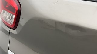 Used 2017 Renault Kwid [2015-2019] RXT Petrol Manual dents MINOR DENT