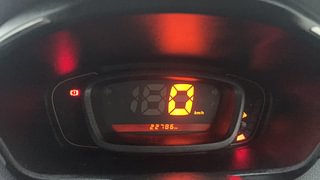 Used 2017 Renault Kwid [2015-2019] RXT Petrol Manual interior CLUSTERMETER VIEW