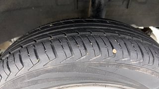 Used 2017 Renault Kwid [2017-2019] RXT 1.0 SCE Special Petrol Manual tyres LEFT REAR TYRE TREAD VIEW