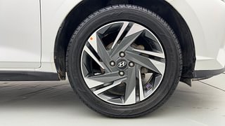 Used 2020 Hyundai New i20 Asta (O) 1.0 Turbo DCT Petrol Automatic tyres RIGHT FRONT TYRE RIM VIEW