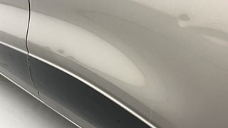 Used 2017 Renault Kwid [2015-2019] RXT Petrol Manual dents MINOR DENT