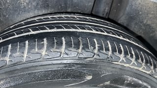 Used 2016 Maruti Suzuki Ertiga [2015-2018] ZXI Petrol Manual tyres LEFT REAR TYRE TREAD VIEW