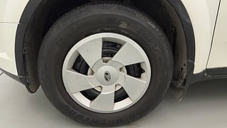 Used 2019 Mahindra XUV500 [2018-2021] W7 Diesel Manual tyres LEFT FRONT TYRE RIM VIEW