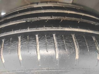 Used 2019 Maruti Suzuki Baleno [2019-2022] Zeta Petrol Petrol Manual tyres LEFT FRONT TYRE TREAD VIEW