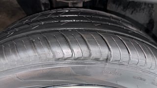 Used 2022 Nissan Magnite XV Premium Turbo CVT (O) Petrol Automatic tyres RIGHT FRONT TYRE TREAD VIEW