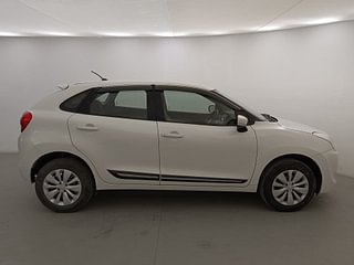 Used 2017 Maruti Suzuki Baleno [2015-2019] Delta Petrol Petrol Manual exterior RIGHT SIDE VIEW