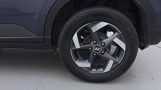 Used 2019 Hyundai Venue [2019-2022] SX Plus 1.0 Turbo DCT Petrol Automatic tyres LEFT REAR TYRE RIM VIEW