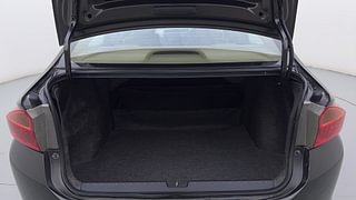 Used 2015 Honda City [2014-2017] V Diesel Diesel Manual interior DICKY INSIDE VIEW