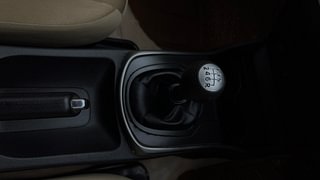 Used 2015 Honda City [2014-2017] V Diesel Diesel Manual interior GEAR  KNOB VIEW
