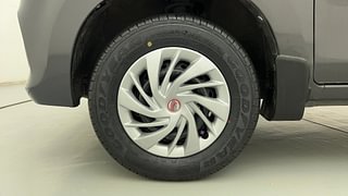 Used 2016 Maruti Suzuki Alto 800 [2016-2019] Vxi Petrol Manual tyres LEFT FRONT TYRE RIM VIEW