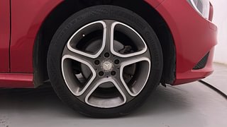 Used 2014 Mercedes-Benz CLA [2015-2019] 200 Sport Petrol Automatic tyres RIGHT FRONT TYRE RIM VIEW