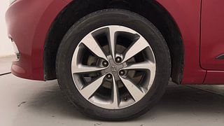 Used 2015 Hyundai Elite i20 [2014-2018] Asta 1.2 Petrol Manual tyres LEFT FRONT TYRE RIM VIEW