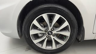 Used 2014 Hyundai Verna [2011-2015] Fluidic 1.6 VTVT SX Petrol Manual tyres LEFT FRONT TYRE RIM VIEW