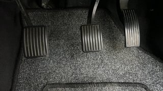 Used 2019 Hyundai New Santro 1.1 Asta MT Petrol Manual interior PEDALS VIEW