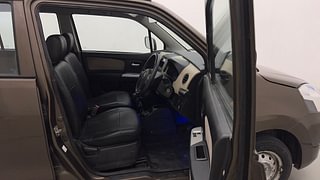 Used 2018 Maruti Suzuki Wagon R 1.0 [2013-2019] LXi CNG Petrol+cng Manual interior RIGHT SIDE FRONT DOOR CABIN VIEW