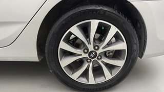 Used 2014 Hyundai Verna [2011-2015] Fluidic 1.6 VTVT SX Petrol Manual tyres LEFT REAR TYRE RIM VIEW