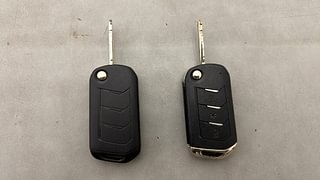 Used 2020 Mahindra Bolero B6 (O) Diesel Manual extra CAR KEY VIEW