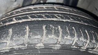 Used 2014 Honda City [2014-2017] VX Petrol Manual tyres LEFT REAR TYRE TREAD VIEW