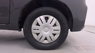 Used 2022 Maruti Suzuki Alto 800 Lxi (O) Petrol Manual tyres RIGHT FRONT TYRE RIM VIEW