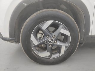 Used 2020 Hyundai Venue [2019-2022] SX 1.0  Turbo iMT Petrol Manual tyres LEFT FRONT TYRE RIM VIEW