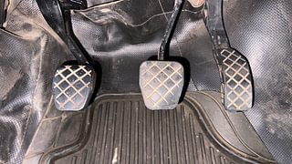 Used 2015 Volkswagen Polo [2014-2020] Highline 1.5 (D) Diesel Manual interior PEDALS VIEW