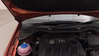 Used 2015 Volkswagen Polo [2014-2020] Highline 1.5 (D) Diesel Manual engine ENGINE RIGHT SIDE HINGE & APRON VIEW